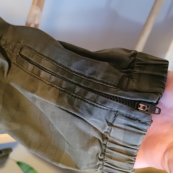 Sanctuary Camo Cargo Jogger Pants - Picture 6 of 11